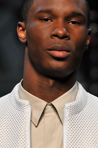 Look 38